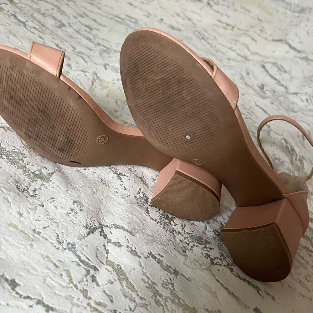 Lulu’s Harper Heels - Picture 7 of 7